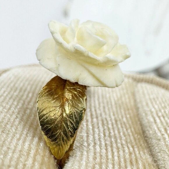 Vtg 14K Yellow Gold Carved Rose Ring With Leaves 2.4g Fine Jewelry Size 5.5 Band - Picture 1 of 16